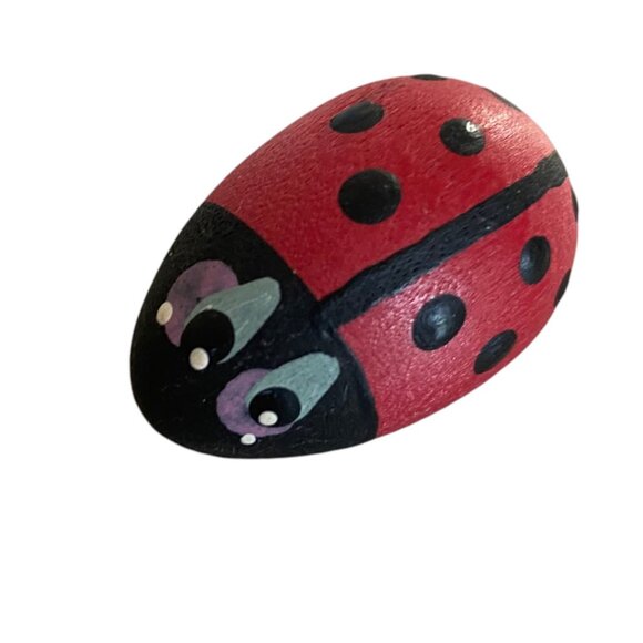 Ladybug wood brooch handpainted artisan whimsical - Picture 3 of 5